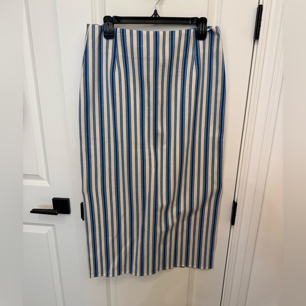 Mr Larkin pencil skirt. Size L